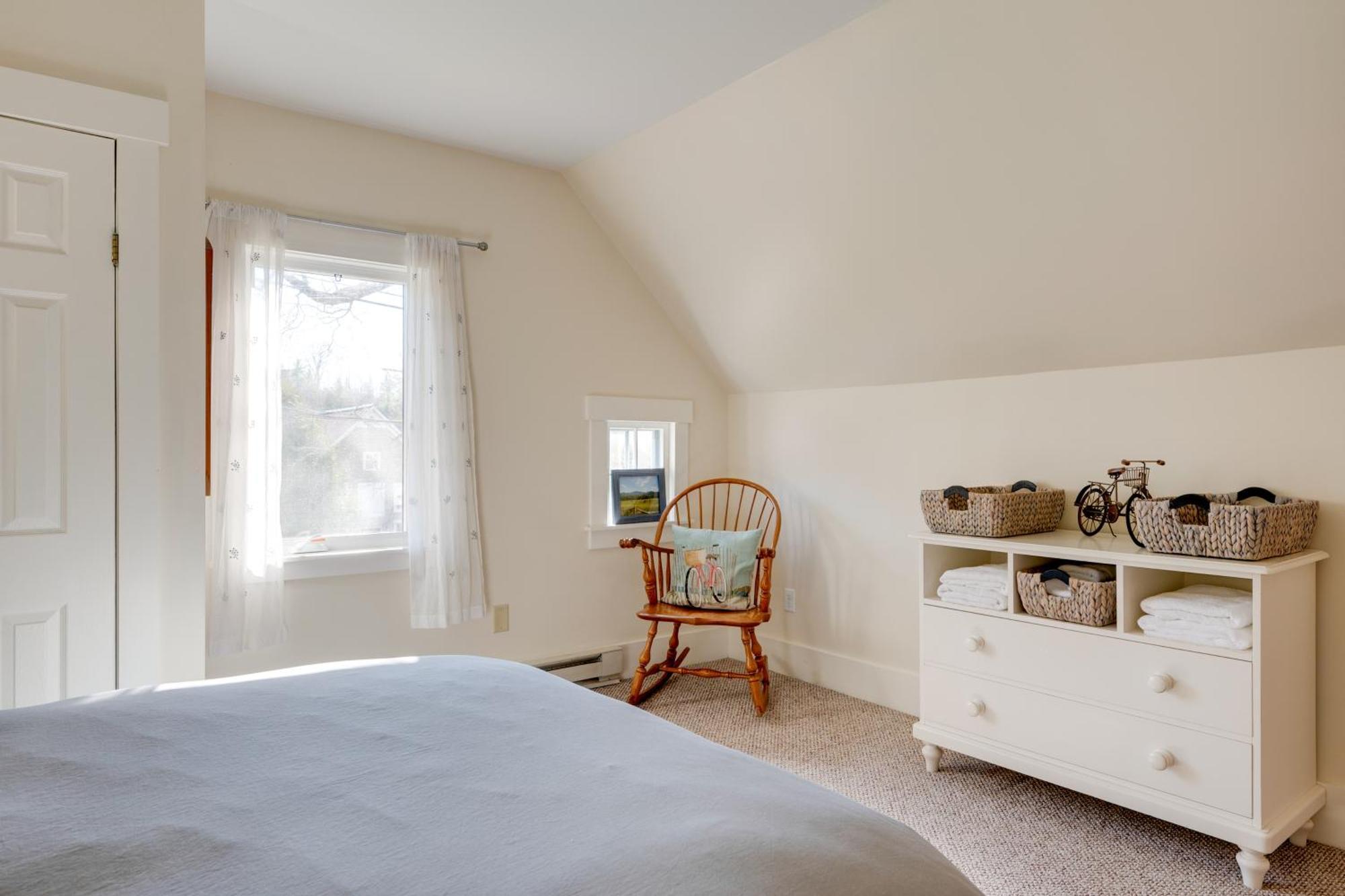 Charming Farmhouse Walk To Village And Trails! Burke Exterior photo